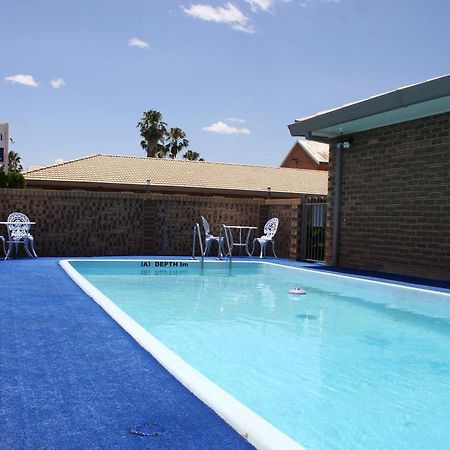 Mid Town Inn Narrabri Luaran gambar