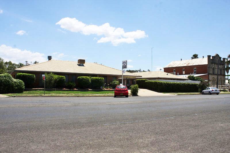 Mid Town Inn Narrabri Luaran gambar